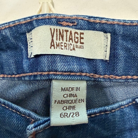 Vintage America Blues Boho Skinny embroidered, distressed jeans, size 6 - Picture 5 of 5